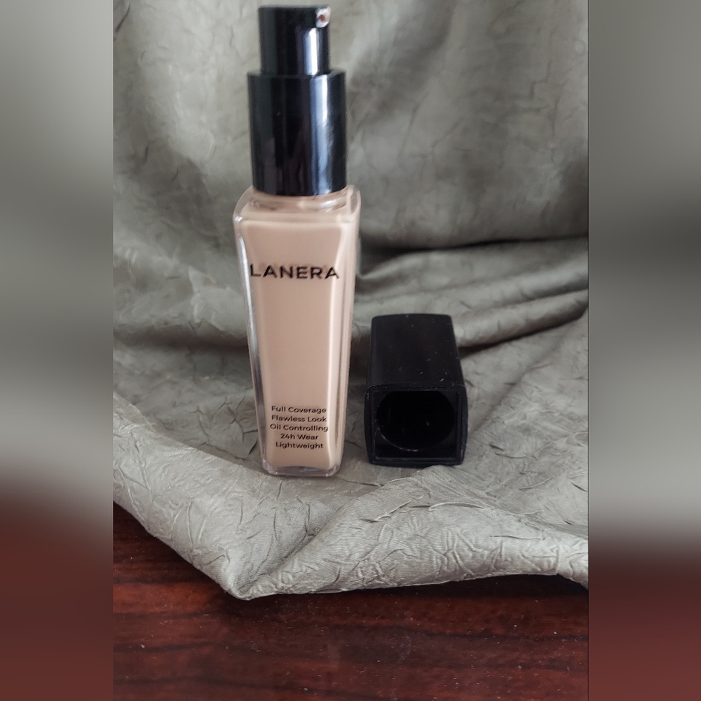 Lanera Peach Foundation